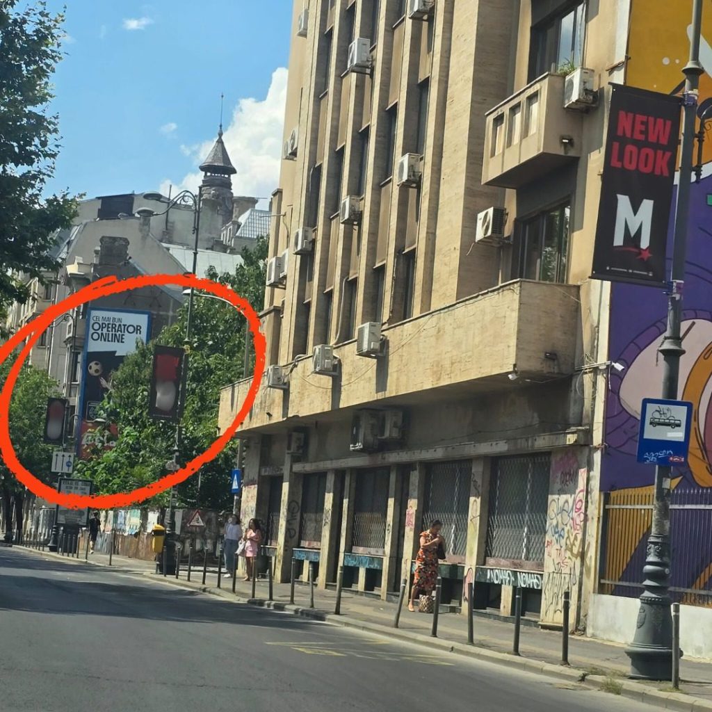 CAZINO - Stâlpi de iluminat cu indicatoare rutiere și bannere Way Advertise Production SRL