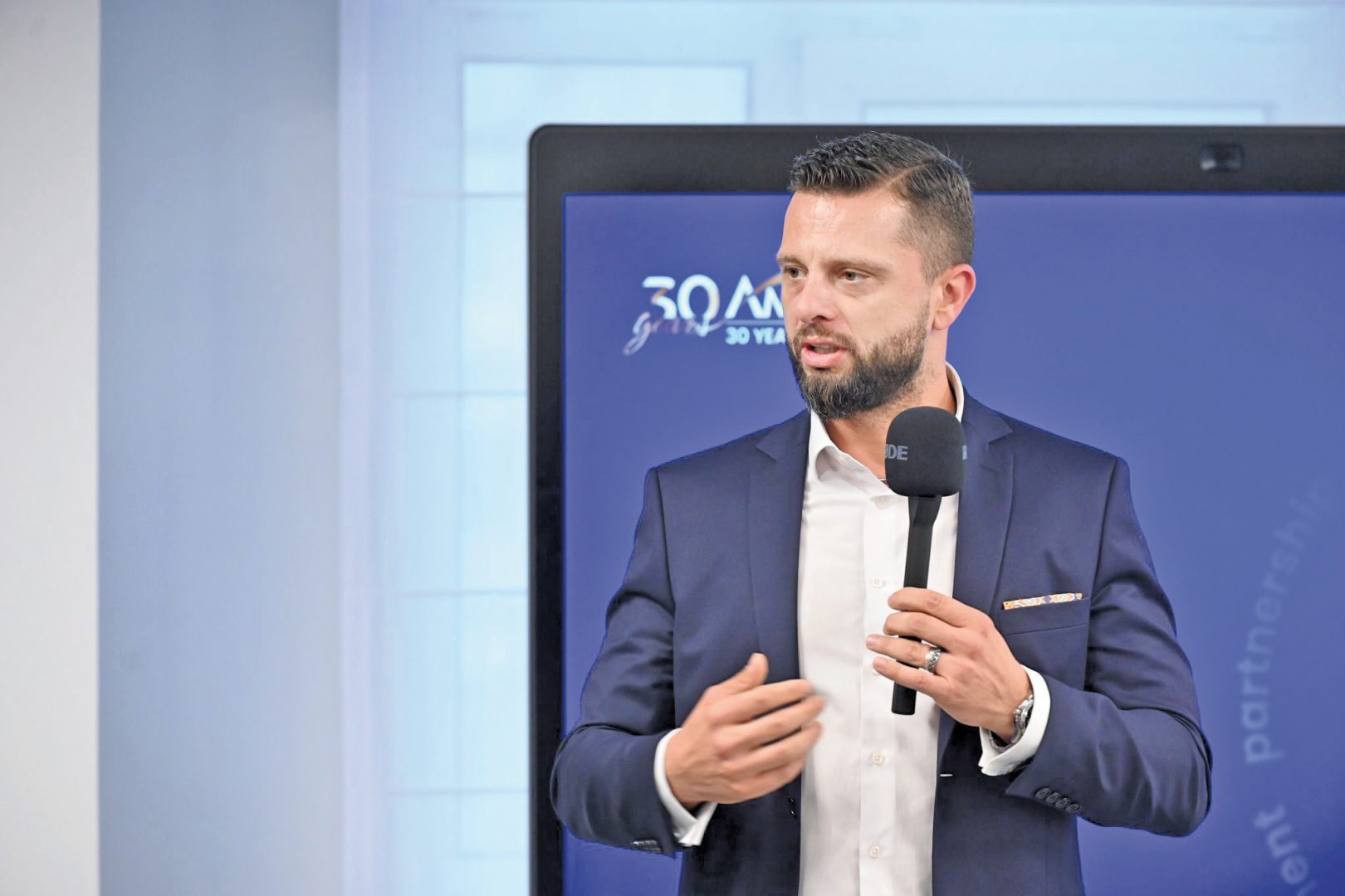 Cosmin Drăgoi și Finacon transferă pierderile către parteneri